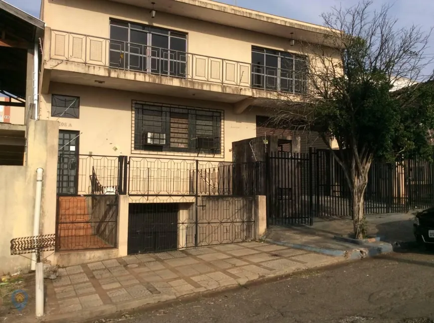Foto 1 de Casa com 4 Quartos para alugar, 180m² em Jardim Agari, Londrina