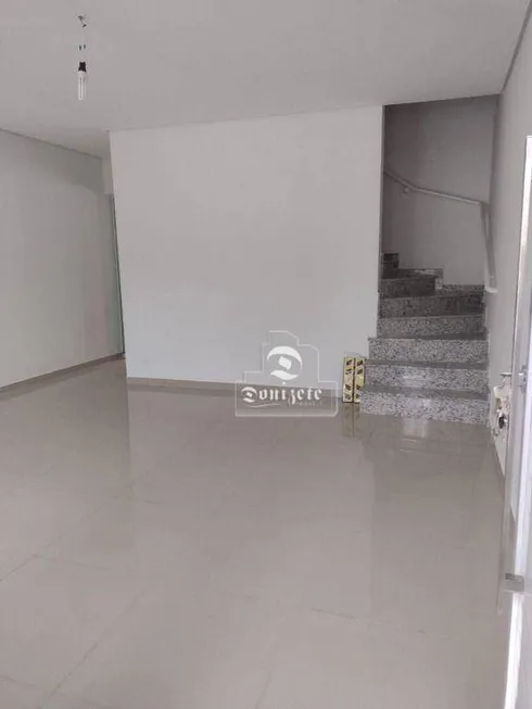 Foto 1 de Sobrado com 2 Quartos à venda, 140m² em Vila Pires, Santo André