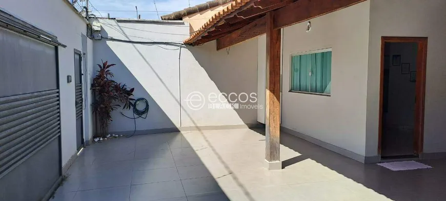 Foto 1 de Casa com 3 Quartos à venda, 160m² em Jardim Patrícia, Uberlândia