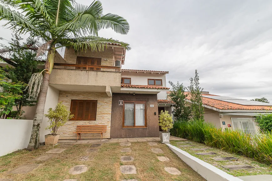 Foto 1 de Casa com 3 Quartos para alugar, 120m² em Lomba do Pinheiro, Porto Alegre