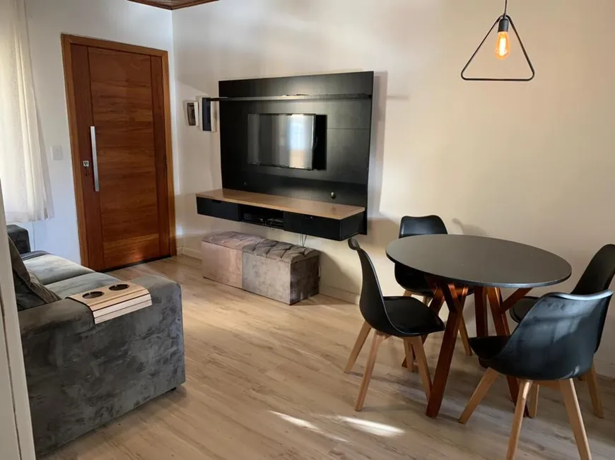 Foto 1 de Apartamento com 2 Quartos à venda, 57m² em Humaitá, Porto Alegre