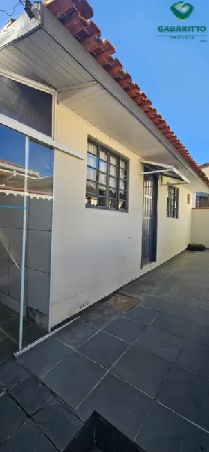 Foto 1 de Casa com 2 Quartos para alugar, 55m² em Hauer, Curitiba