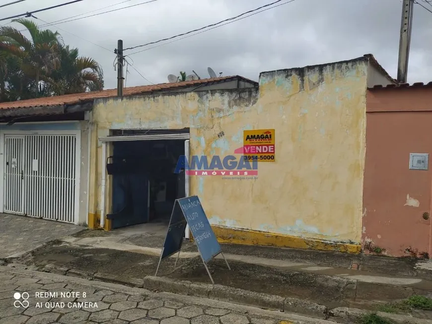 Foto 1 de Casa com 2 Quartos à venda, 57m² em Vila Pinheiro, Jacareí