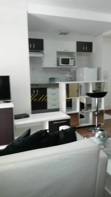 Foto 1 de Apartamento com 1 Quarto para alugar, 55m² em Cerqueira César, São Paulo