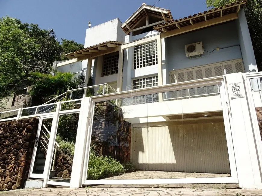 Foto 1 de Casa com 3 Quartos à venda, 337m² em Nonoai, Porto Alegre