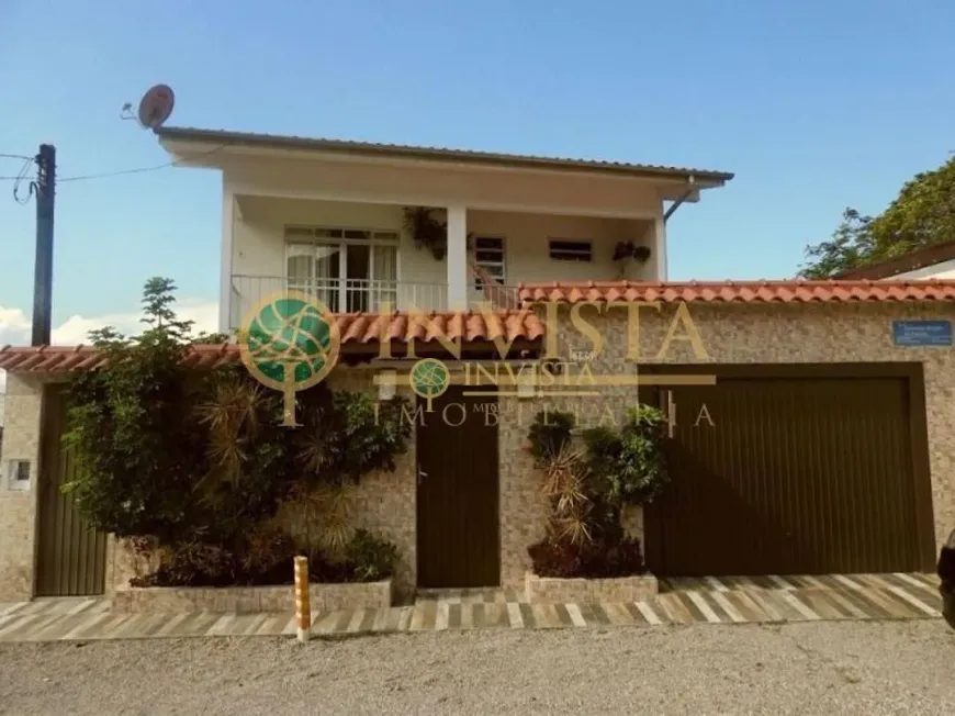 Foto 1 de Casa com 3 Quartos à venda, 330m² em Enseada do Brito Ens Brito, Palhoça