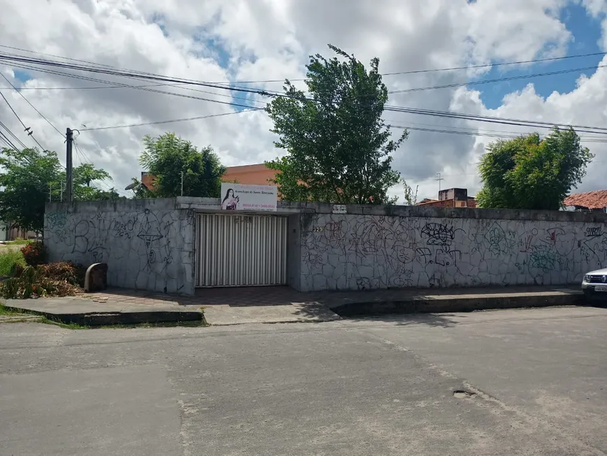 Foto 1 de Lote/Terreno à venda, 1881m² em Parangaba, Fortaleza