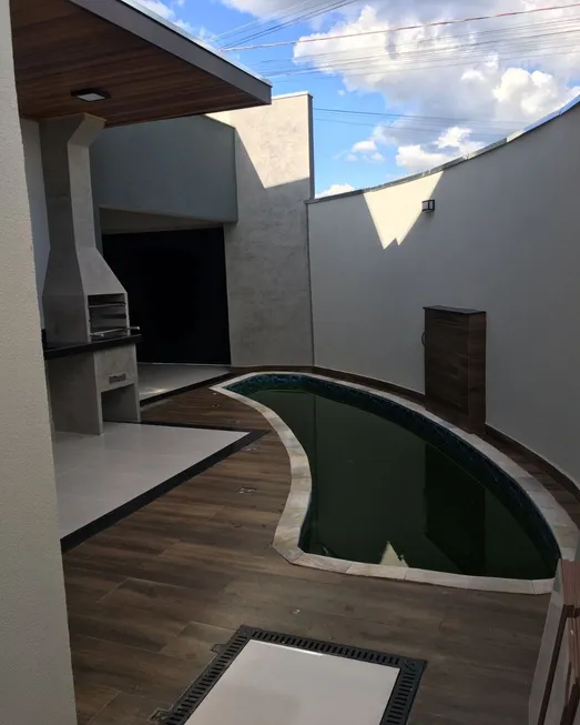 Foto 1 de Casa com 3 Quartos à venda, 200m² em Esplanada Primo Meneghetti II, Franca