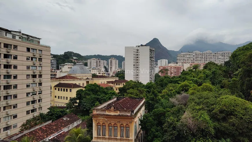 Foto 1 de Apartamento com 3 Quartos à venda, 94m² em Laranjeiras, Rio de Janeiro