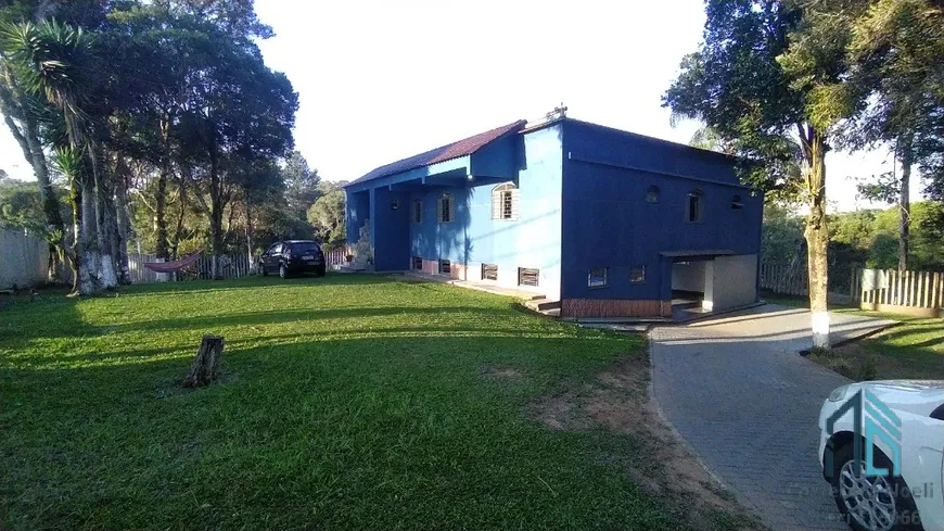 Foto 1 de Fazenda/Sítio com 4 Quartos à venda, 395m² em Borda do Campo, São José dos Pinhais