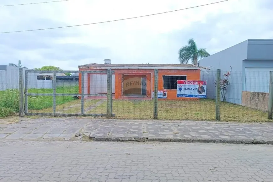 Foto 1 de Lote/Terreno à venda, 360m² em Centro, Xangri-lá