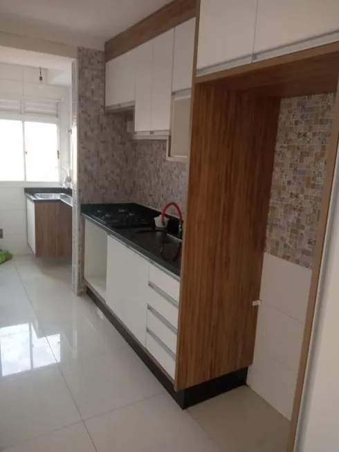 Foto 1 de Apartamento com 2 Quartos à venda, 48m² em Vila Ester, Carapicuíba