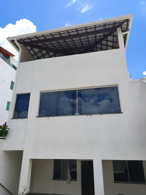 Foto 1 de Casa com 4 Quartos à venda, 140m² em Piratininga Venda Nova, Belo Horizonte