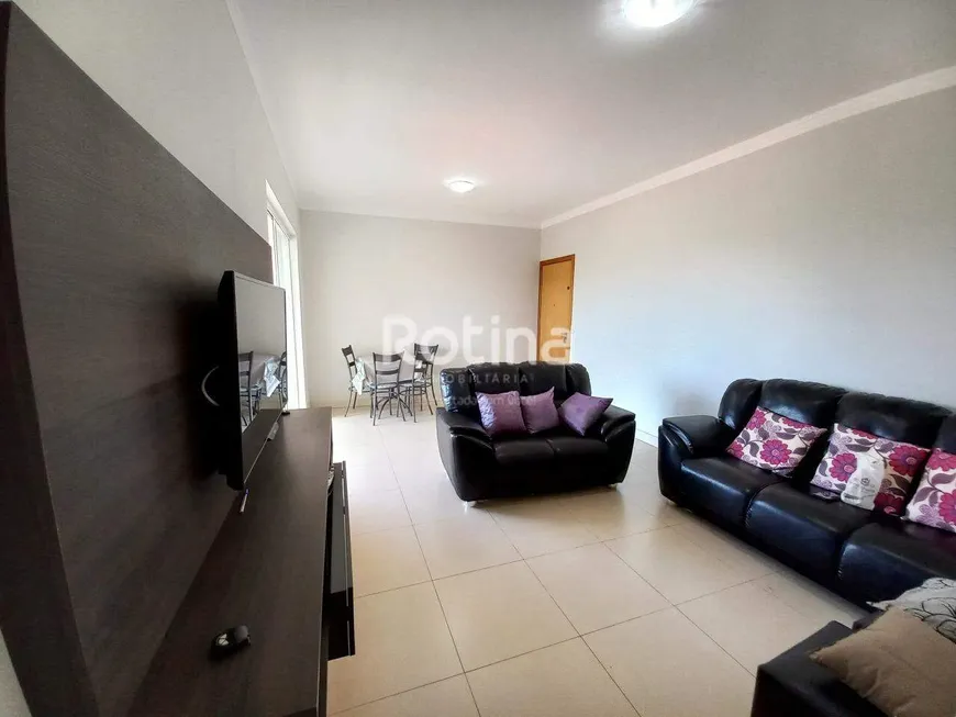 Foto 1 de Apartamento com 2 Quartos à venda, 71m² em Presidente Roosevelt, Uberlândia