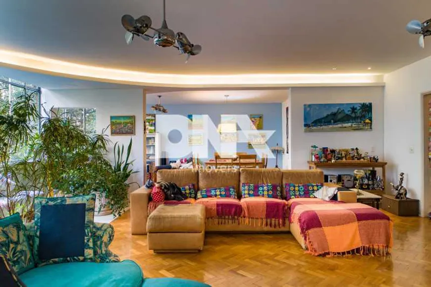 Foto 1 de Apartamento com 3 Quartos à venda, 280m² em Copacabana, Rio de Janeiro