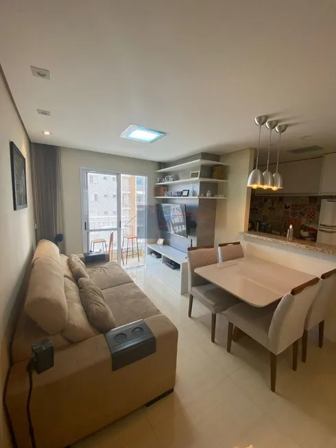 Foto 1 de Apartamento com 2 Quartos à venda, 62m² em Usina Piratininga, São Paulo
