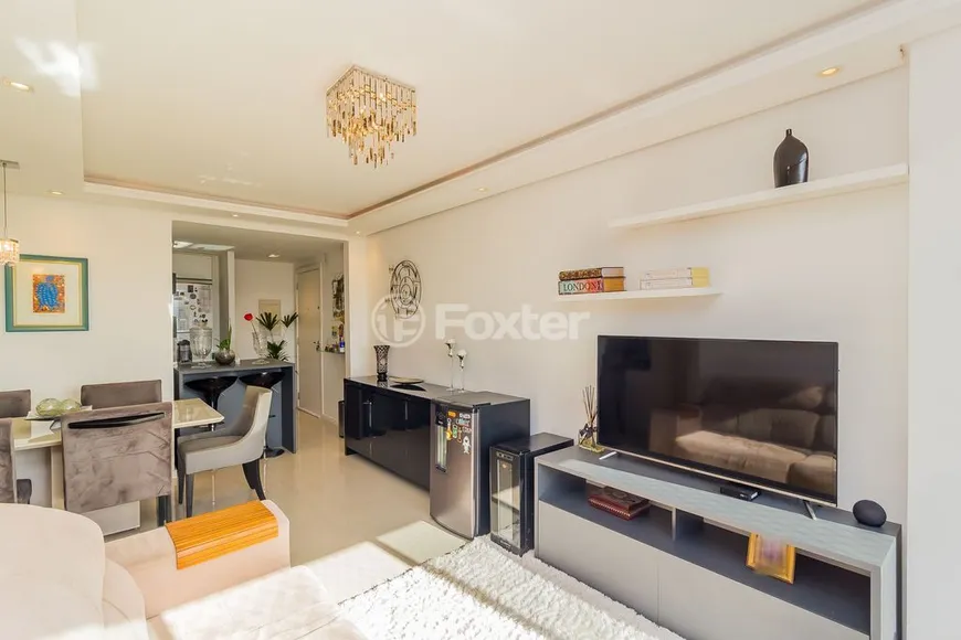 Foto 1 de Apartamento com 3 Quartos à venda, 80m² em Jardim Botânico, Porto Alegre