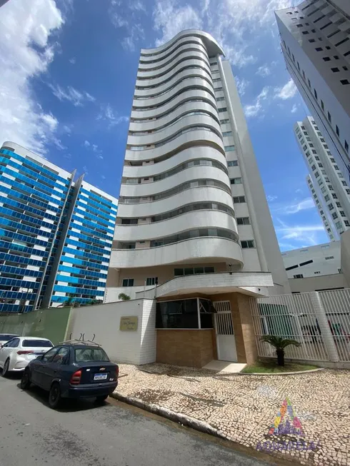 Foto 1 de Apartamento com 4 Quartos à venda, 245m² em Ponta Do Farol, São Luís