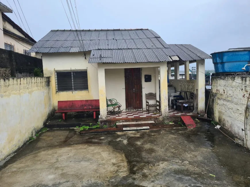 Foto 1 de Casa com 4 Quartos à venda, 225m² em Fundão, Recife