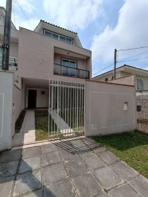Foto 1 de Sobrado com 3 Quartos à venda, 141m² em Guaíra, Curitiba