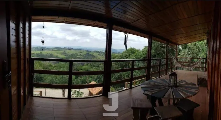 Foto 1 de Fazenda/Sítio com 4 Quartos à venda, 220m² em Estância Santa Maria do Laranjal, Atibaia