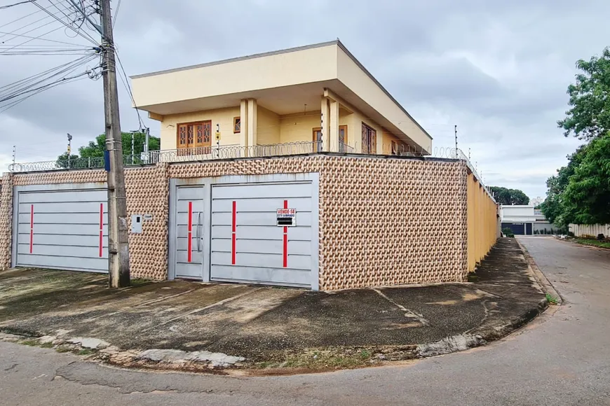 Foto 1 de Sobrado com 4 Quartos à venda, 300m² em Jardim Atlântico, Goiânia