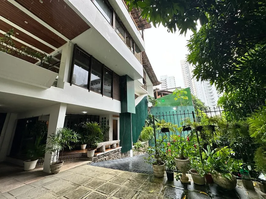 Foto 1 de Casa de Condomínio com 4 Quartos à venda, 376m² em Horto Florestal, Salvador