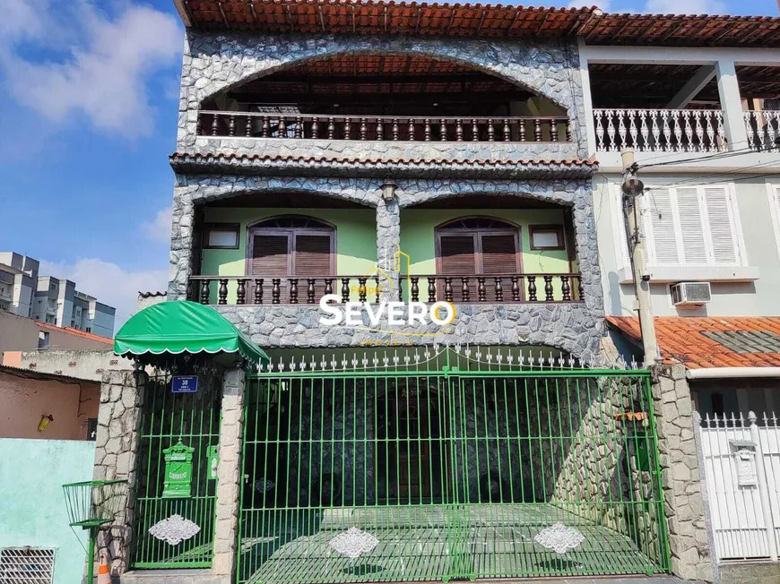 Foto 1 de Casa com 4 Quartos à venda, 500m² em Centro, São Gonçalo