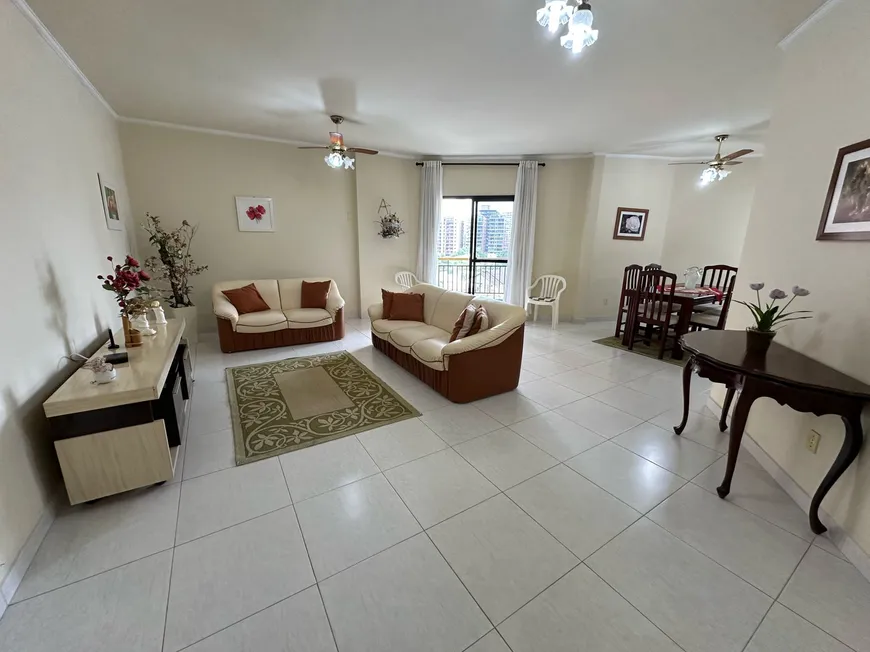 Foto 1 de Apartamento com 3 Quartos à venda, 140m² em Canto do Forte, Praia Grande