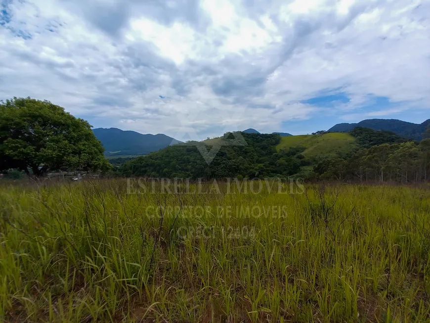 Foto 1 de Lote/Terreno à venda, 450m² em Alvorada, Saquarema