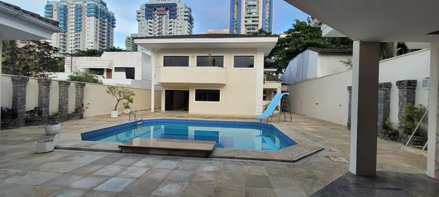 Foto 1 de Casa de Condomínio com 4 Quartos à venda, 490m² em Barra da Tijuca, Rio de Janeiro