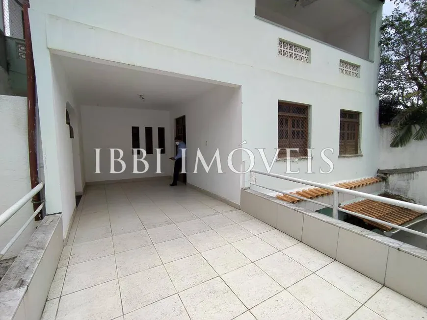 Foto 1 de Casa com 3 Quartos à venda, 278m² em Candeal, Salvador
