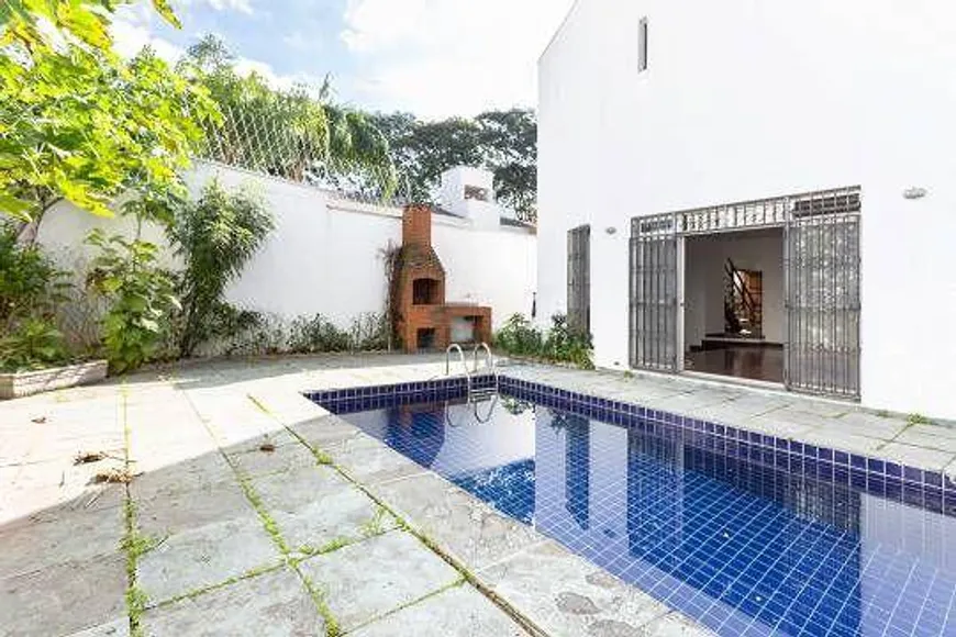 Foto 1 de Casa com 5 Quartos à venda, 257m² em Jardim Leonor, São Paulo