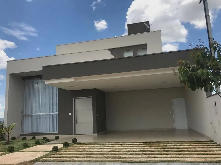 Foto 1 de Casa com 3 Quartos à venda, 90m² em Praia do Meio - Ens Brito, Palhoça