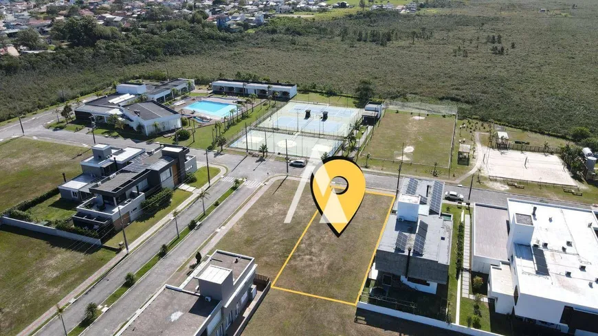 Foto 1 de Lote/Terreno à venda, 600m² em Areias de Palhocinha, Garopaba