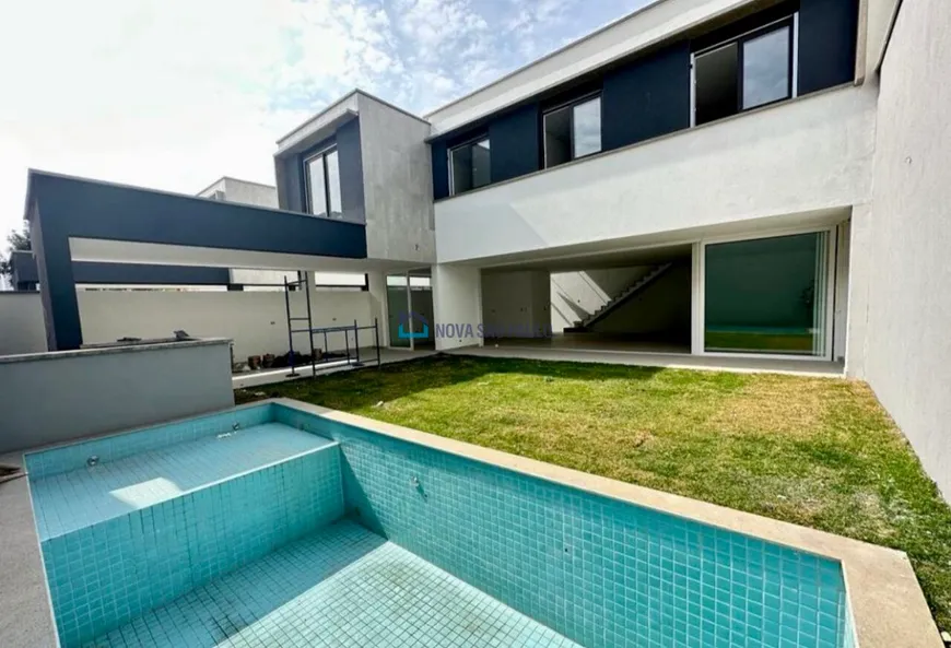 Foto 1 de Casa de Condomínio com 4 Quartos à venda, 450m² em Campo Belo, São Paulo