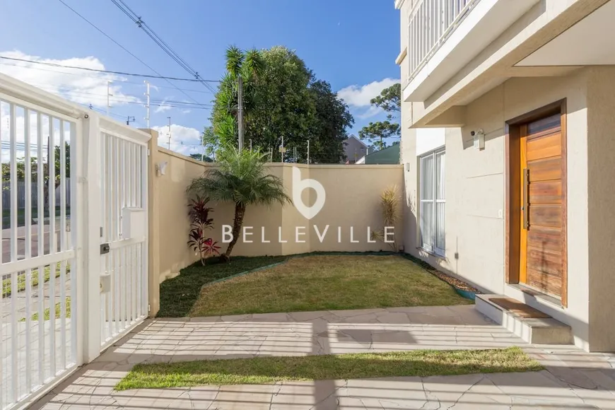 Foto 1 de Sobrado com 3 Quartos à venda, 186m² em Ahú, Curitiba