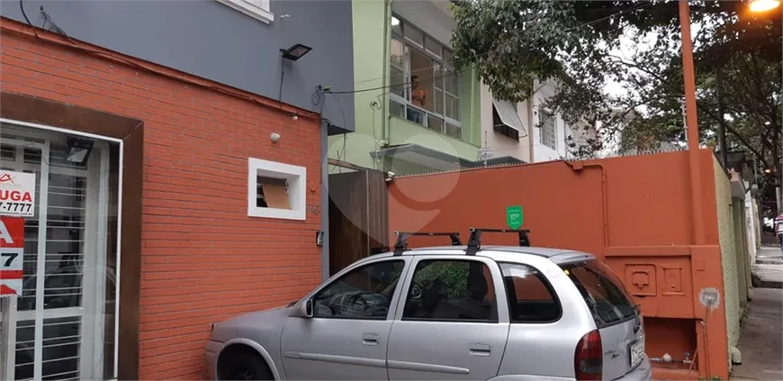 Foto 1 de Casa com 4 Quartos à venda, 225m² em Vila Olímpia, São Paulo