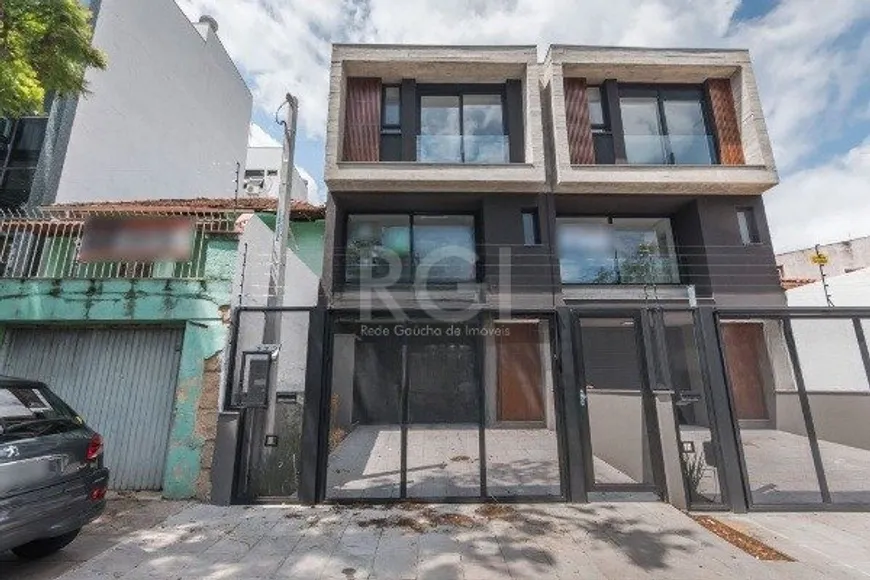 Foto 1 de Casa com 3 Quartos à venda, 204m² em Higienópolis, Porto Alegre