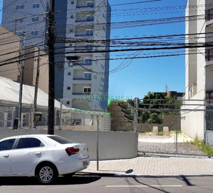 Foto 1 de Lote/Terreno à venda em Exposição, Caxias do Sul