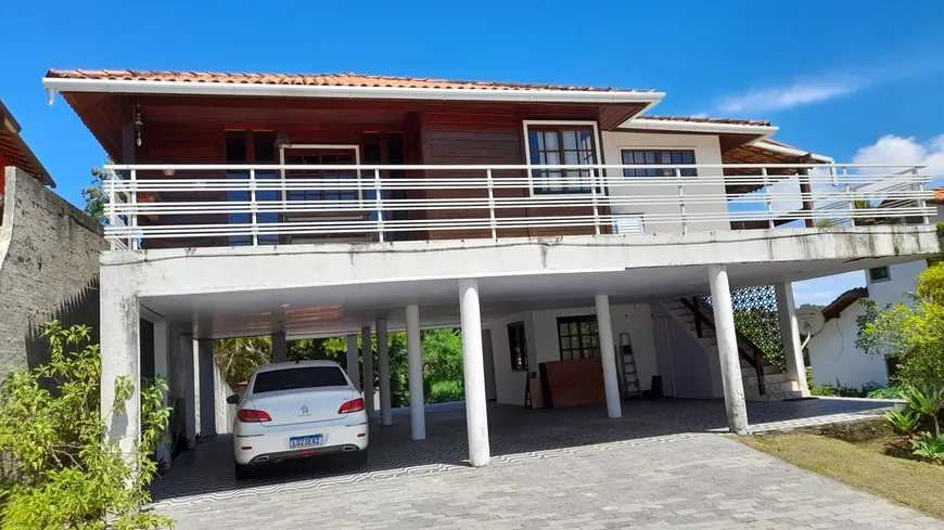 Foto 1 de Casa com 4 Quartos à venda, 257m² em Sapê, Niterói