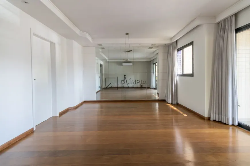 Foto 1 de Apartamento com 4 Quartos à venda, 138m² em Brooklin, São Paulo