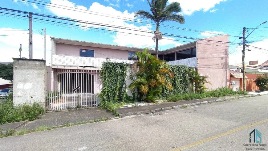Foto 1 de Casa com 4 Quartos à venda, 300m² em Sitio Cercado, Curitiba