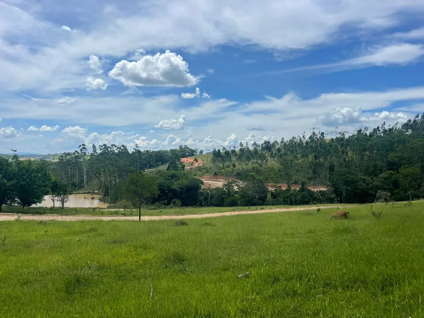 Foto 1 de Lote/Terreno à venda, 1000m² em Centro, Guararema