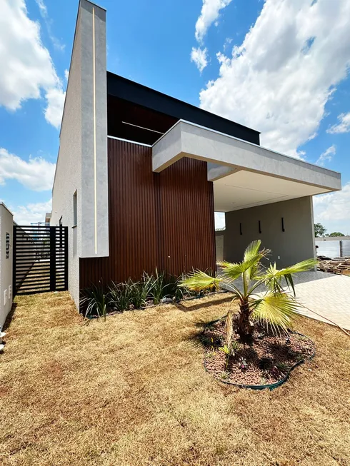 Foto 1 de Casa de Condomínio com 4 Quartos à venda, 167m² em Morada dos Nobres, Cuiabá