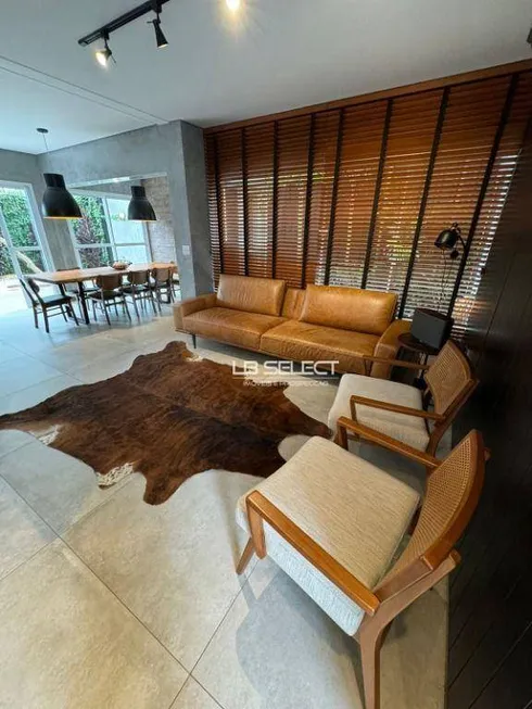 Foto 1 de Casa de Condomínio com 3 Quartos à venda, 180m² em Umuarama, Uberlândia