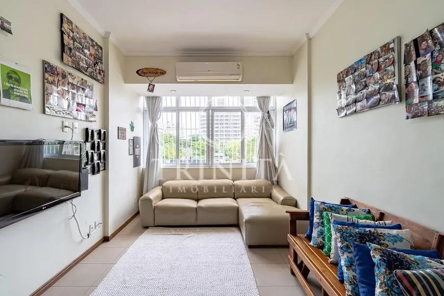 Foto 1 de Apartamento com 3 Quartos à venda, 90m² em Leblon, Rio de Janeiro