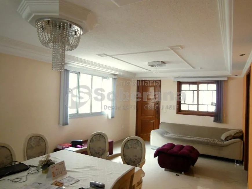 Foto 1 de Casa de Condomínio com 4 Quartos à venda, 214m² em Vila Maria Eugênia, Campinas