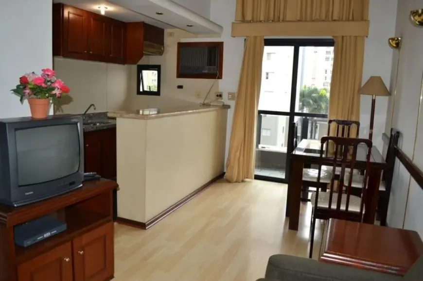 Foto 1 de Flat com 1 Quarto para alugar, 52m² em Moema, São Paulo