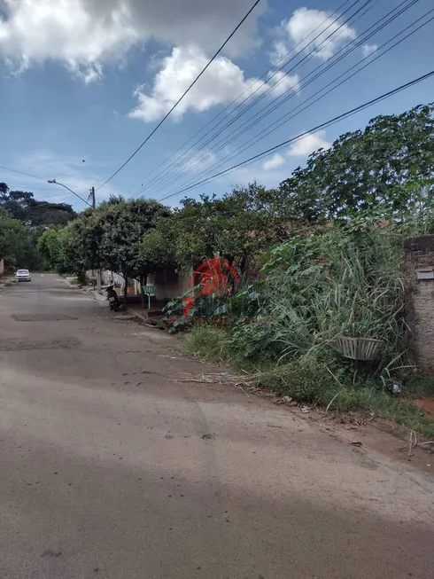 Foto 1 de Lote/Terreno à venda, 200m² em Residencial Maria Lourenca, Goiânia